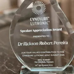 It was an honor to receive this Speaker Appreciation Award at the APAC Summit 2025. This recognition from industry leaders like Cynosure Lutronic reinforces my commitment to a science-first approach. My goal is to provide treatments that are not based on hype, but on real, documented evidence and clinical expertise.