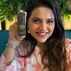 The Exotic Face Elixir is a community favorite for a reason. I love seeing you smile as you hold up this little bottle of liquid gold, ready to achieve that youthful, glowing complexion.