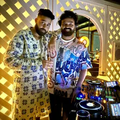 It's always a vibe when the "Brown Munde" himself, AP Dhillon, joins me behind the decks. I specialize in creating exclusive party atmospheres for high-profile private events.