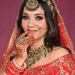 A full view of the modern bridal makeup. Her confidence shines through with this bold eye makeup and perfectly defined features, ready for her big day.
