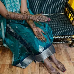 Another angle of the full bridal look, showing the beautiful symmetry and detail of the designs.