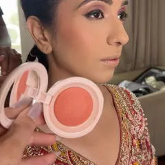 For her Anand Karaj, this bride wanted to look like her sweet, innocent, real self. I used a peachy blush to give her a fresh, youthful glow.
