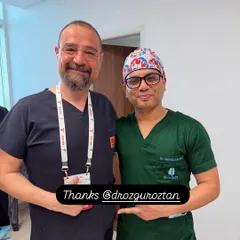 With the esteemed Dr. Ozgur Oztan at FUAsia 2025. Exchanging insights with pioneers in the field is crucial for refining surgical techniques and improving outcomes for every patient I treat.
