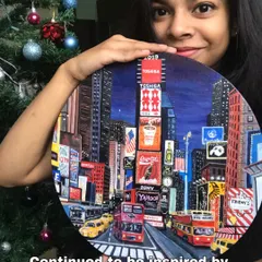 Continuing with my travel-inspired theme in 2018, I painted this vibrant and detailed piece of Times Square, New York. I remember being so proud of capturing the energy and all the bright lights of the city at night on a round canvas.