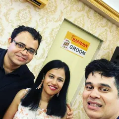 A happy selfie with the client after a successful event. Building a good relationship and understanding their vision is key to a great outcome.