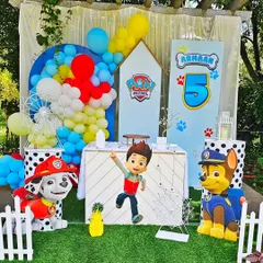 Another take on the popular Paw Patrol theme, this time with a focus on Ryder and his team. The setup includes a doghouse-shaped backdrop and Dalmatian-print props for a playful touch.