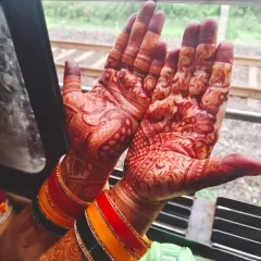 The true beauty of mehndi is in the rich, dark stain it leaves behind. I use only 100% natural and chemical-free henna paste to guarantee this deep, beautiful color for every client. This is the result of a traditional bridal design after the paste has been removed.