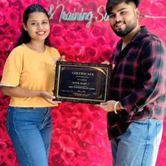 We congratulate Ritik Rajput on his successful completion of the Basic to Advance Nail Art Course. It's great to see more men joining the nail art industry and excelling at it.