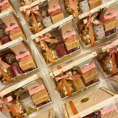 An overhead shot of our luxury Diwali gifts being prepared for clients. We ensure every hamper in a bulk order is consistently beautiful and perfectly curated.