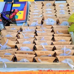 Here’s a look at our setup for a corporate event, featuring hundreds of eco-friendly return gifts. Each packet is a DIY seed kit, offering a unique and sustainable favor that guests can plant and grow themselves.