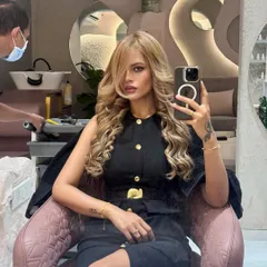 That post-styling selfie hits different. 💅 This is the glow-up we live for, creating stunning, voluminous curls that make you feel on top of the world. Ready for your close-up?