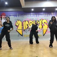 Brown Munde! Our senior students showing off their Hip-Hop skills and attitude. This class focuses on learning sharp movements and grooves.