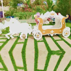Make your child's arrival a fairytale moment with our decorative horse cart. This beautiful prop is perfect for grand entrances at birthday parties and naming ceremonies, creating a picture perfect start to the celebration.