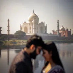 An artistic and intimate portrait with the timeless Taj Mahal as a witness. I focus on your connection, creating a unique perspective even at one of the world's most iconic symbols of love.