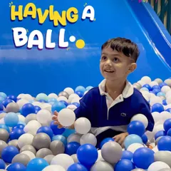 Having a ball is an understatement here! This child is all smiles while surrounded by hundreds of soft play balls. It’s a sensory and fun experience that kids absolutely love.
