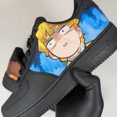 The other side of the Zenitsu kicks, showing his hilarious cowardly personality. Capturing both sides of a character makes the sneakers a true conversation starter for fellow anime fans.