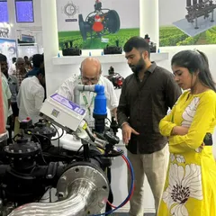Our experts at Agri Intex 2025 explaining the technical details of our advanced filtration systems to interested visitors. These conversations are key to building trust and understanding.