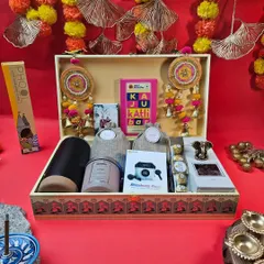 This is what a truly festive Diwali hamper looks like. We combined traditional elements like decorative hangings and a Ganesha idol with modern luxuries like wireless earbuds and gourmet treats, all presented in a beautifully crafted box.