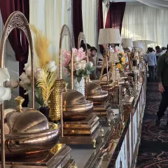 The difference is in the details. We use premium, polished copper and brass serveware that not only keeps food at the perfect temperature but also adds a touch of royalty and sophistication to the buffet line.
