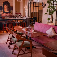 Welcome to my mansion of curiosities, where every detail whispers a story. Beneath Bangalore’s breezy skies, the ambiance comes alive with moody decor, warm lights, and a touch of magic. It’s more than dining, it’s a journey.