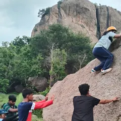At our Ramanagara camp, we introduce young climbers to bouldering with a focus on safety and teamwork. Here, participants learn basic climbing techniques while being supported and spotted by their peers and our instructors.