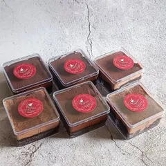 For larger orders, I offer my Dream Cakes in these mini tub containers. They are perfect as party favors or for corporate gifting.