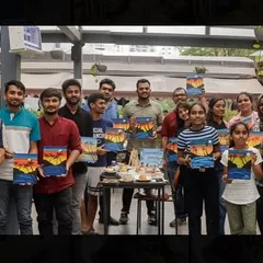Look at these proud first time artists. At the end of every session, everyone leaves with a finished canvas and a huge smile. This is the result of trusting the process.