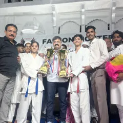 Our champions, Taran and Shifa, being felicitated by Dr. Jitendra Awhad sir after their victory. It's a great feeling when our students' hard work is recognized by esteemed personalities.