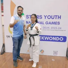 Vartika Jaiswal with her hard-earned gold medal at the Stairs Youth National Games. Her victory in the Senior Female Under 62 kg category was a display of pure determination.