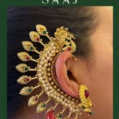 This full Kaanpatti or Earcuff is a masterpiece. It covers the entire ear and is a true statement piece for a bride.