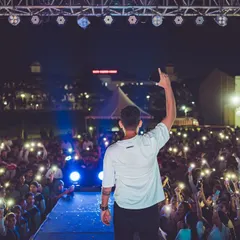 A sea of lights from the crowd is the ultimate sign of a connected audience. This was a powerful moment at a college fest in Mysuru, where the energy was just electric.