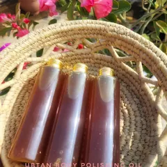 My Ubtan Body Polishing Oil is extremely nourishing. It protects the skin from environmental damage, improves texture, and locks in moisture for hours, leaving your skin soft and glowing.