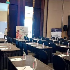 A classroom-style seating arrangement prepared for a corporate training or workshop. I manage all logistical aspects, including furniture layout and on-site materials, to create an effective learning environment.
