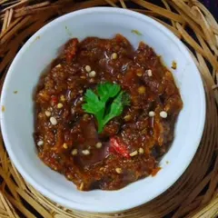 My homemade King Chilli chutney. Made from one of the hottest chillies in the world, this chutney is not for the faint of heart but adds an incredible flavour to any meal.