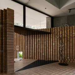 'The Earth' project was also honored with a Kohler Bold Design Award for Environmentally Conscious Architecture. The design captivates with its innovative use of locally sourced materials and ancient construction techniques.