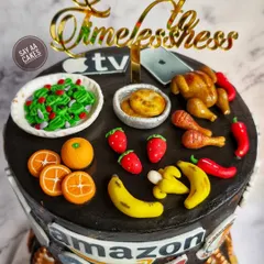 This is the top view of the anti-gravity clock cake, showing all the tiny, edible details I made to represent the recipient's favorite things, from food to tech brands. It's this level of personalization that I love bringing to my work.