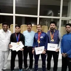 A group of winners from the men's corporate category. It is a great way for colleagues and friends to team up and compete.