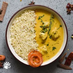 Monday lunch sorted! My Kadhi Chawal combo is the perfect meal to conquer the start of the week. The tangy kadhi and fluffy rice make for a light yet filling lunch.