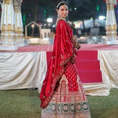 Perfection is in the details. Let your bridal beauty speak for itself”✨♥️ Here is our timeless beauty with that Flawless finish, Radiant Glow & Mesmerising Eyes😘🧚‍♀️ #BridalPerfection #NorthIndianBride #MakeupMagic”