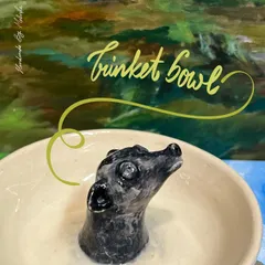 This meerkat-guarded trinket bowl promises to watch over your keepsakes. I love giving each animal its own personality through the way I sculpt and paint its expression.