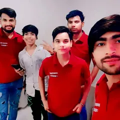 Our team heading out for a bridal mehndi appointment. As working artists, we bring real-world experience to our classes.