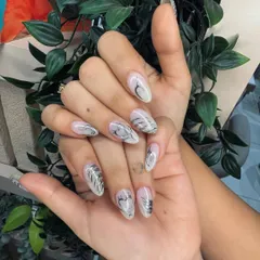 I love this abstract silver set. It represents the artistic freedom I always wanted to foster at the studio. It's not just about trends, it's about creating wearable art.