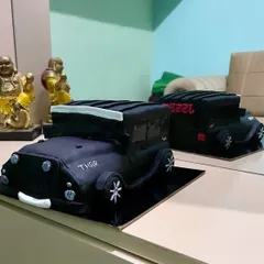 For the ultimate car enthusiast, I created this fully sculpted, three-dimensional Mahindra Thar cake. Every detail is handcrafted from fondant, making it a unique and impressive centerpiece for a hobby-themed birthday celebration.