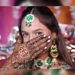 Another moment from my mehendi, feeling all the bridal emotions.