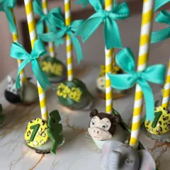 It's a wild one. Our jungle themed cake pops are roaring with flavor and detail. Here you can see the adorable, handcrafted animal faces, from monkeys and elephants to lions and zebras.