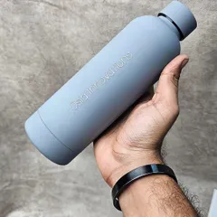 The same Quench bottle model can also be customized with a company logo, like this one for Osia Innovations. It's a great way to promote your brand.