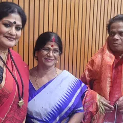 With Guru Durga Charan Ranbir and his wife. The entire community came together to honour him.