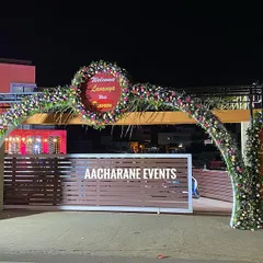 This floral archway makes for a grand entrance to the wedding venue. I used a mix of flowers and greenery to create the arch, with personalized signboards welcoming the guests and families of the bride and groom.