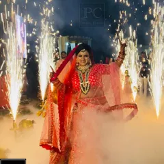 This bride's entrance combines the magic of low-lying fog with the sparkle of pyrotechnics. I manage these effects to ensure they are both beautiful and safely executed for your big moment.