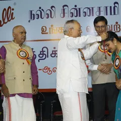A humbling moment as I was conferred with the 'ISAI CHUDAR' title by Kartik Fine Arts. I am always grateful to the sabhas and committees for their belief in my music.